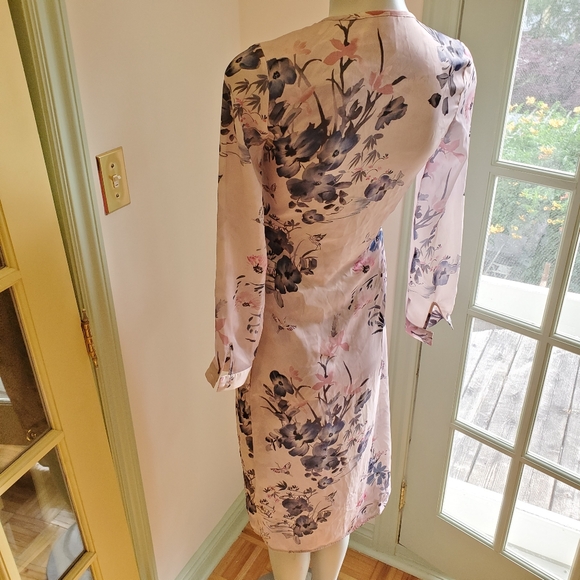 H&M Satin Floral Wrap Shall - Picture 5 of 9